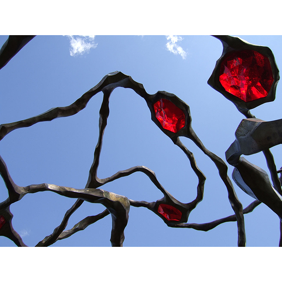 Sculpture in Elizabeth Park | London, England